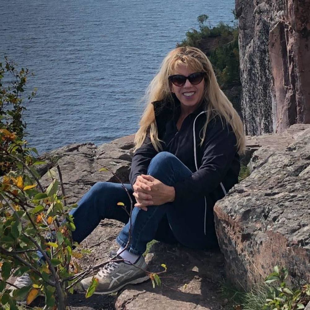 Meet your Posher, Dana